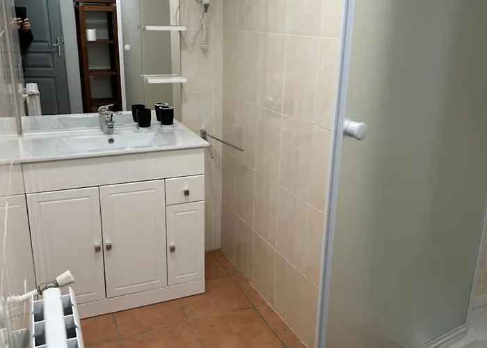 Le Domaine Du Bez De Michel Piscine Sauna Hammam Nyaraló Saint-Laurent-dʼOlt